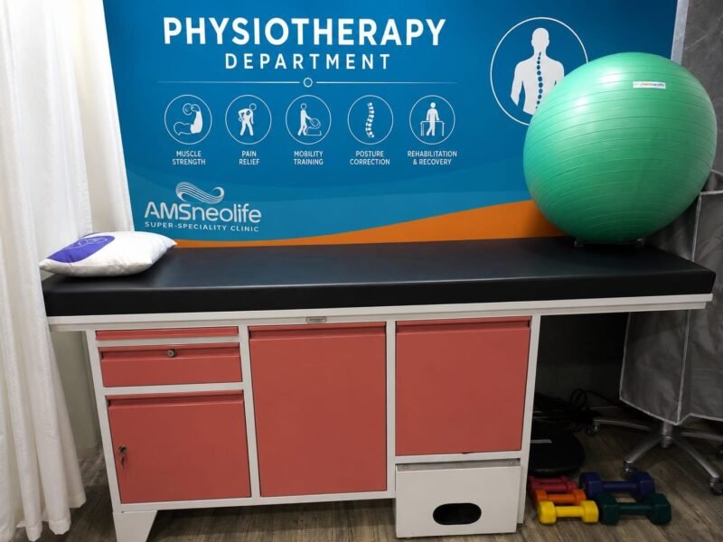 Physiotherapy Treatment Table at AMS Neolife